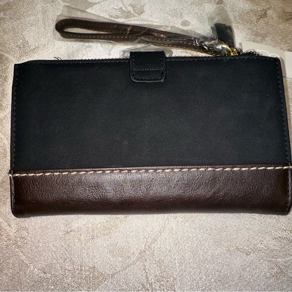 Maurice’s wallet large wristlet wallet NWT w/ callouts - Picture 3 of 11